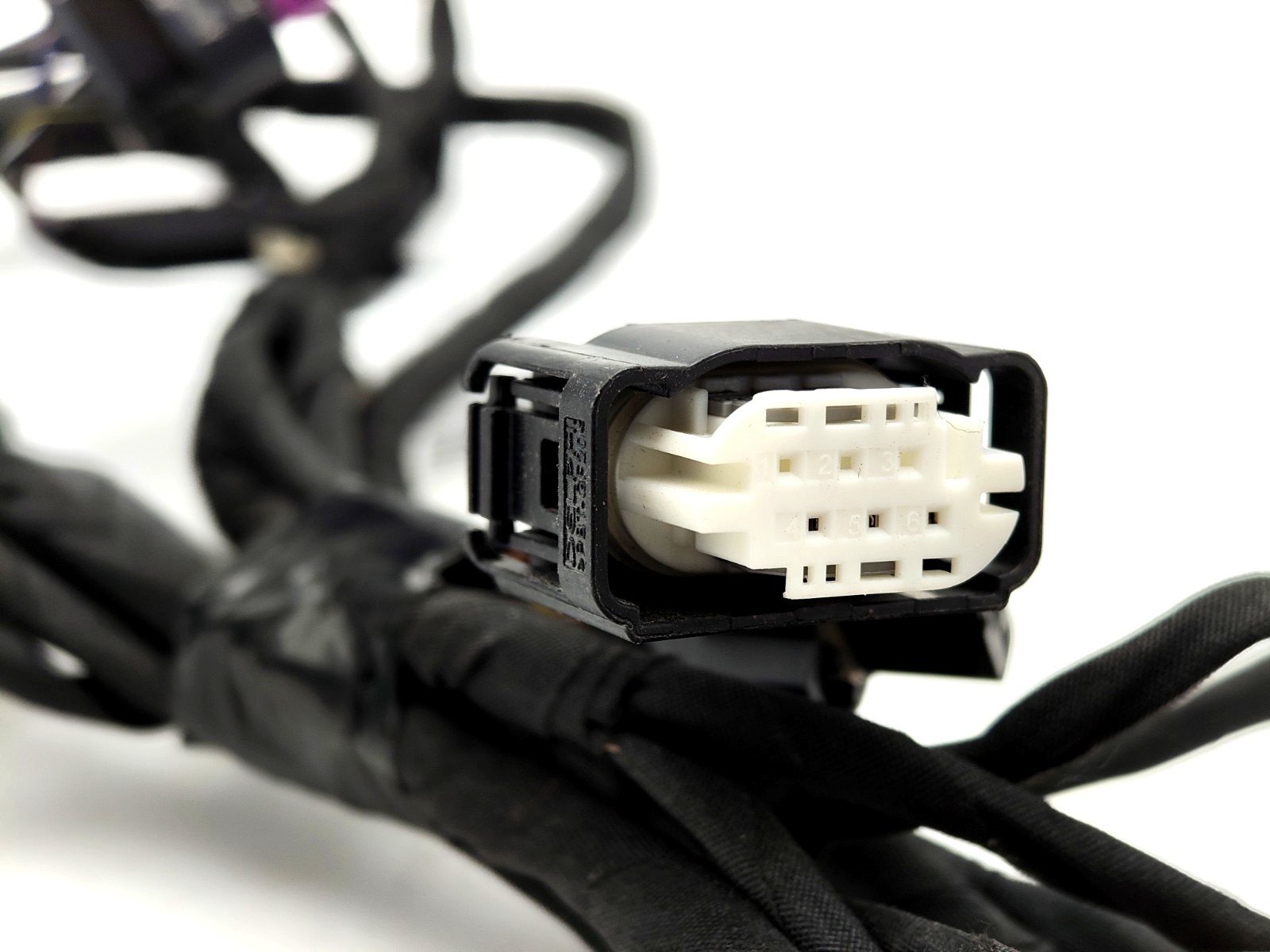 A1185406302 WIĄZKA KABEL PRZEDNICH DRZWI MERCEDES CLA C118 W118 OŚWIETLENIE AMBIENTE